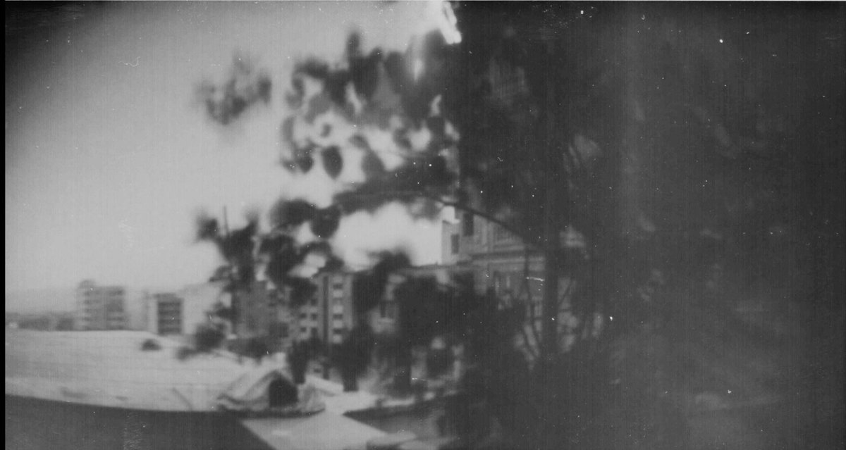 azorayang's tweet photo. This mesmerizing black and white solargraphy photograph captures the beauty of nature through the unique perspective of a handmade pinhole camera.The play between light and shadow creates a captivating contrast, enhancing the ethereal quality of the scene.
#NFTs #pinhole #tezos https://t.co/cgGWg7S7r7