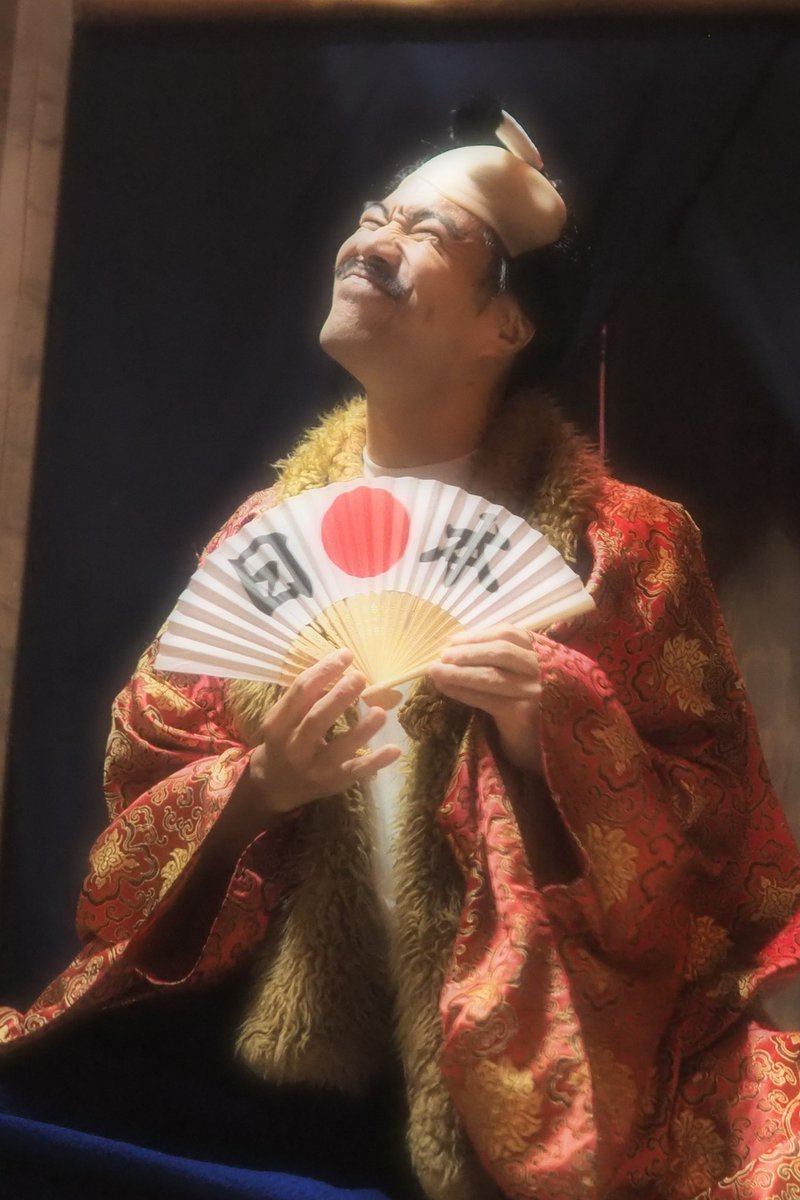 yunakui's tweet photo. 二日間も米泥棒してきたよ！！
何でもありのハチャメチャイベント！本当に15分だったの！？って思うくらい濃ゆくて面白かった☺️✨
さらにお米まで貰えるの凄過ぎるね😢✨

破天荒な面白な悪代官や美人くの一や忍者など個性豊かな方々がいっぱいでした！

再演あったらみんな行ってね！

#米泥棒 https://t.co/pswpdmSiV6