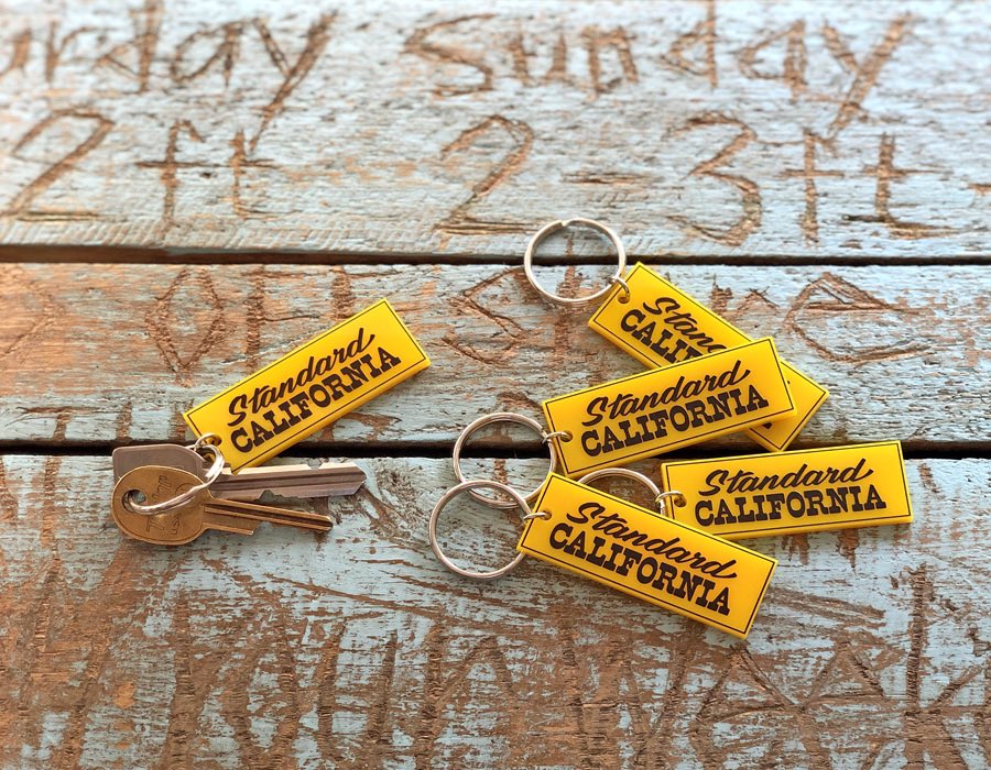 SAPPOROBASE's tweet photo. BUTTON WORKS × STANDARD CALIFORNIA LOGO KEY HOLDER
https://t.co/oFeIOkPNPo
#standardcalifornia #スタンダードカリフォルニア
#buttonworks
#levis #リーバイス
#htc #resolute #リゾルト
#warangler #lee
#tes #bendavis #cookman
#champion #tcbjeans
#rainbowsandals #vans
#アメカジ #札幌 https://t.co/NoGNPmsibP