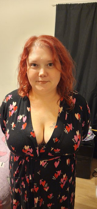 Hey everyone, I am now streaming on webcammodels right now. If you would like to cum watch and cum support<a href="/tag/blessed"class="tags"><span>#blessed</span></a>