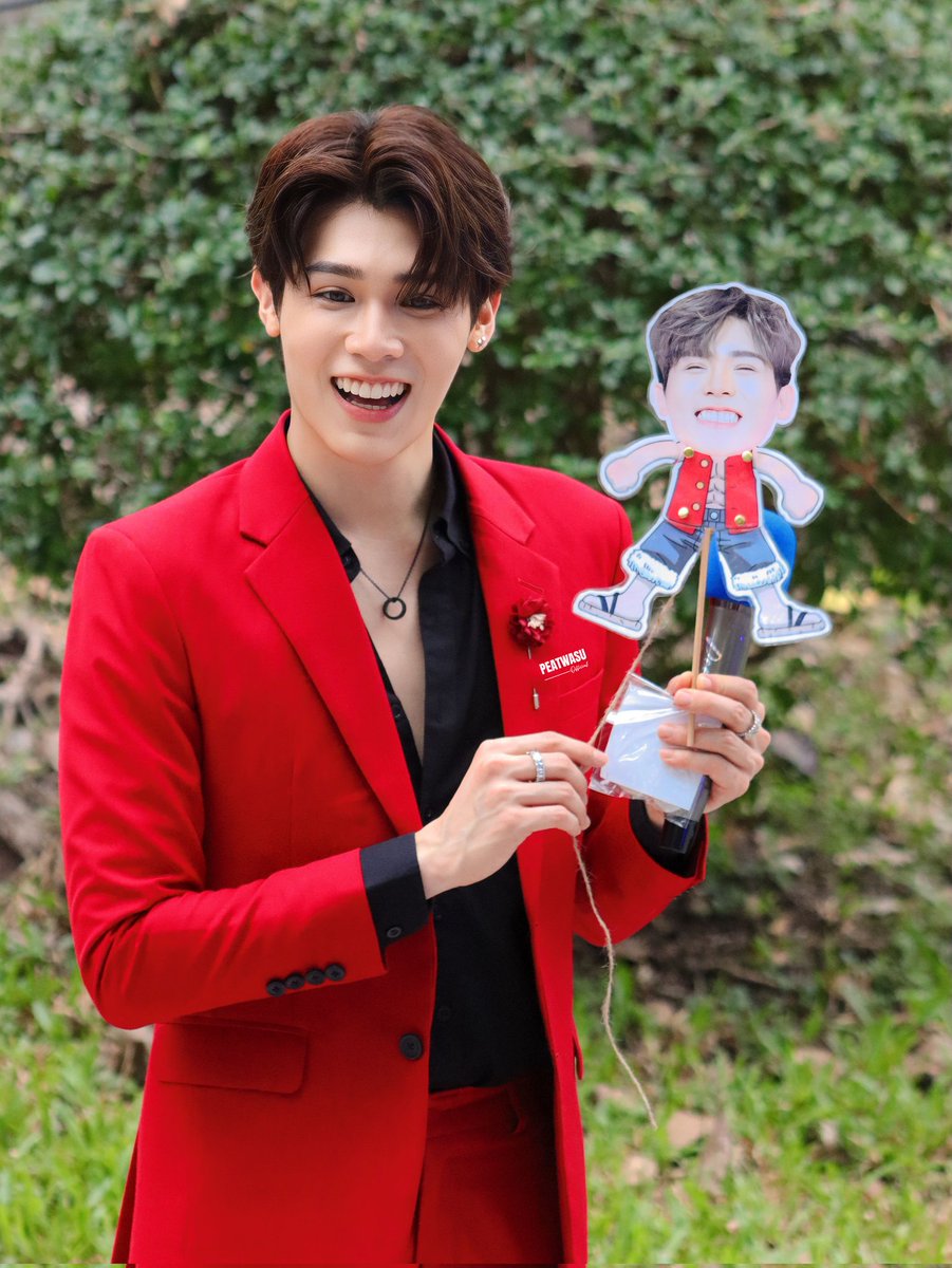 PeatwasuOfc's tweet photo. ขอบคุณที่น่ารักและแสนดีมาตลอด ที่สำคัญขอบคุณที่เข้มแข็งและไม่ยอมแพ้อดทนพยายามเสมอมา เราจะอยู่ด้วยกันไปแบบนี้ เป็นกำลังใจและที่พักพิงให้กับหนูเสมอ ขอให้ถูกค้นพบและถูกรักไปแบบนี้ตลอดเลยน๊า รักพีทนะครับ 🫶🏻💙

@peatwasu #Peatwasu 🌻
Congrats Peatwasu 900k 
#900KRestartWithOurPeat https://t.co/q3V2yUBiEd
