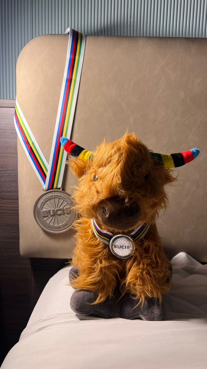 MarthaBayona14's tweet photo. Fue un gran día. 🇨🇴🥈 https://t.co/HqzWOLcXmr