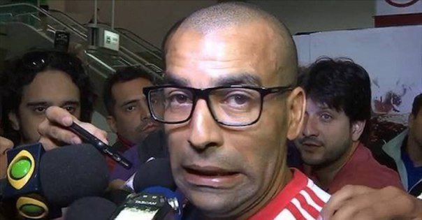 custchess's tweet photo. @Elainee_szz todo ano isso kskskksks https://t.co/viXrO0bNky