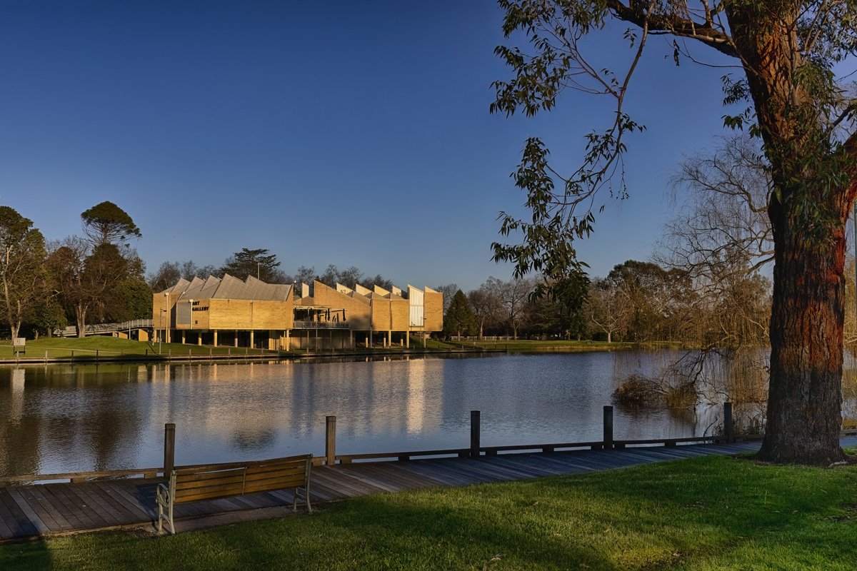 RenSmart_Photo's tweet photo. It maybe a tad cool here in Benalla but the sunshine does help to make it feel warmer. Taken around Lake Benalla  @JaneBunn @abcweather @daniel_prime7 https://t.co/YgP8d1Znzz