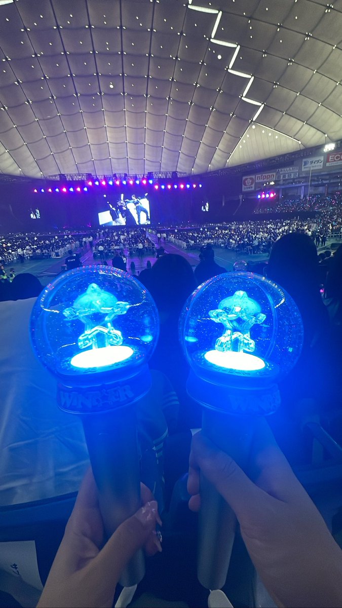 winterchan_0901's tweet photo. 1日しかaespaちゃん達に会えなかったけれど座席も良かったし可愛いし感動したりでめちゃ最高だった( ᵕ ᵕ̩̩ )ずっと推し続けます😌💗
会ってくれたMYありがとう!!
会えなかった人も次の公演で会いましょう⭐️
#aespe #MYと繋がりたい
#aespa_in_TokyoDome_Day2 https://t.co/Axl49xbZ5l