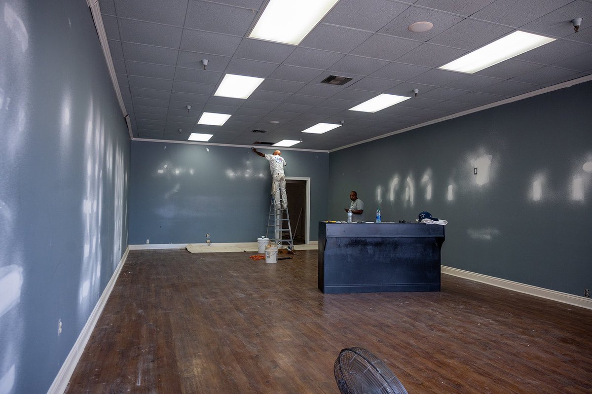 LifeOfKFab's tweet image. As I got older I start to understand and fall in love with the process. #TheALCollectionStore new location coming soon.