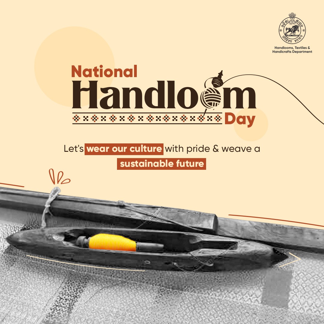 On #NationalHandloomDay, we celebrate the beauty and versatility of handloom as well as the impeccable craftsmanship of our weavers that unite tradition and contemporary style. 🧵 #MyHandloomMyPride #HandloomCelebration