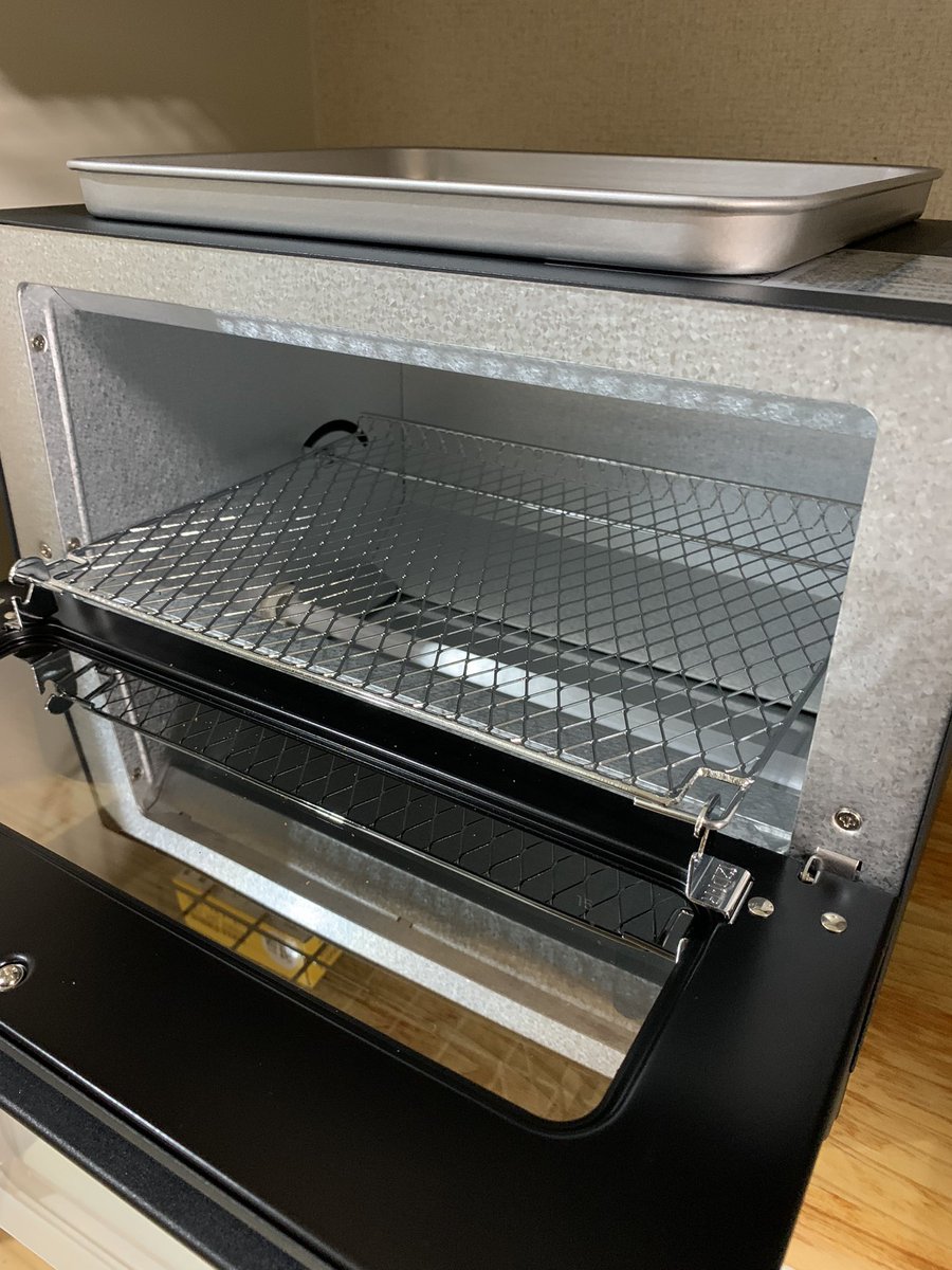 kaji_pu's tweet photo. 我が家にオーブントースターがやってきた🍞 https://t.co/9E71UlMcaW