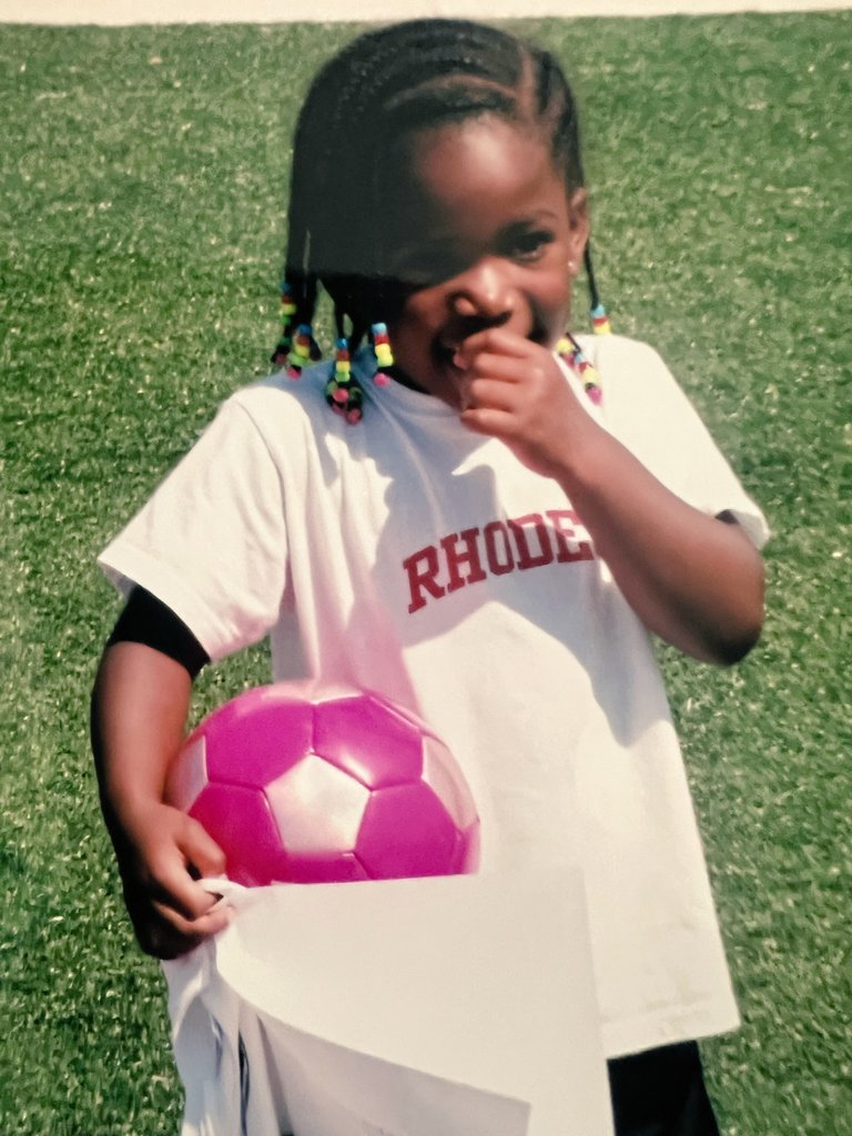 DalisHawkins's tweet photo. I'm excited to announce that I'm heading to Rhodes College to continue my soccer and track careers! I chose Rhodes for both its great academics and athletics. I love the small community and get to represent my hometown Memphis! #RollLynx@BCHS_Saints @RhodesAthletics@RhodesCollege https://t.co/ZrqYY9DDhy