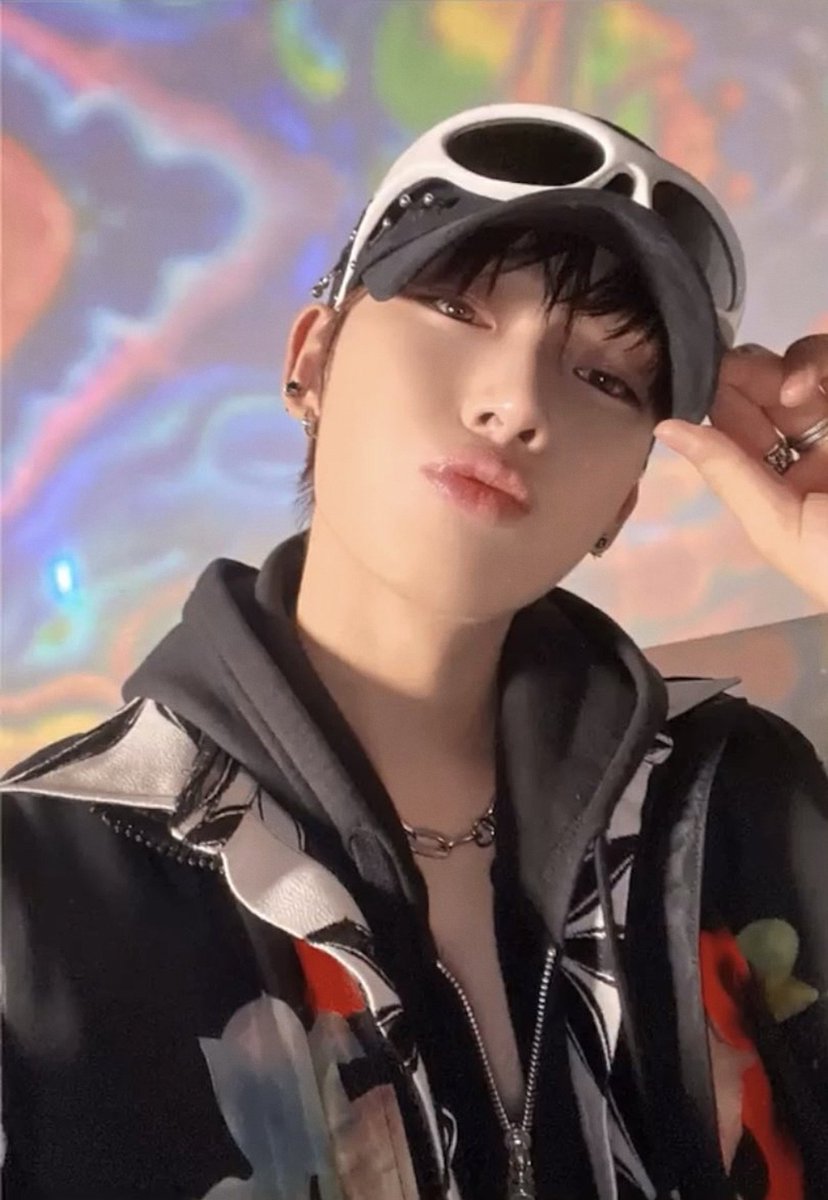 OMG KIM SUNOO