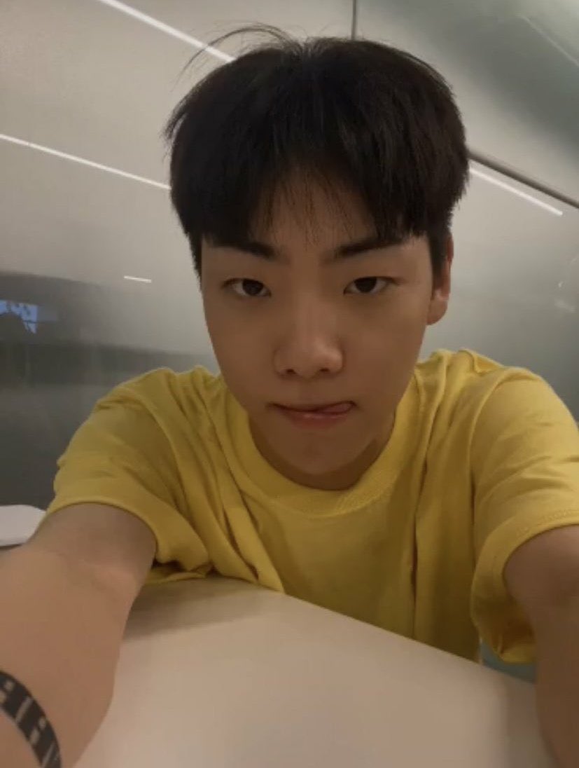 이거진짜 이때같움,,,, 스스창 소스케야!!