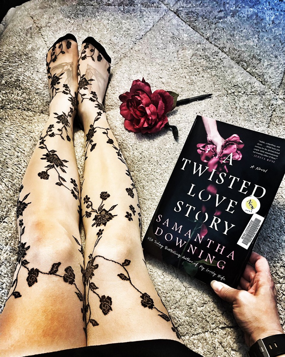 I’m also #currentlyreading #atwistedlovestory 🖤🥀 by @smariedowning 📖