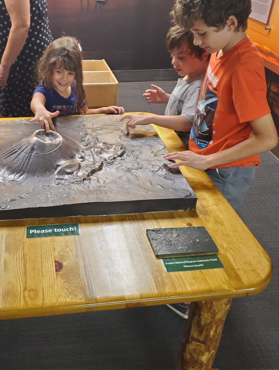 joelatallah's tweet photo. "Please touch". So refreshing in a world where "Don't touch" is sadly common. #children #touch #exploration #volcano #CapulinVolcano https://t.co/E1k0vamlHj