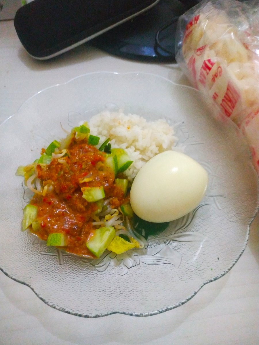 NPingitz's tweet photo. Jelan siang Monday
Kesuksesan dan kenikmatan hidup
hanya bisa tercapai maksimal berkat dukungan org sekitar
dan kesayangan
.
Hargai keberadaannya
_____++
#bfqu
#naspech
#stayhappy https://t.co/eikQBbc7My