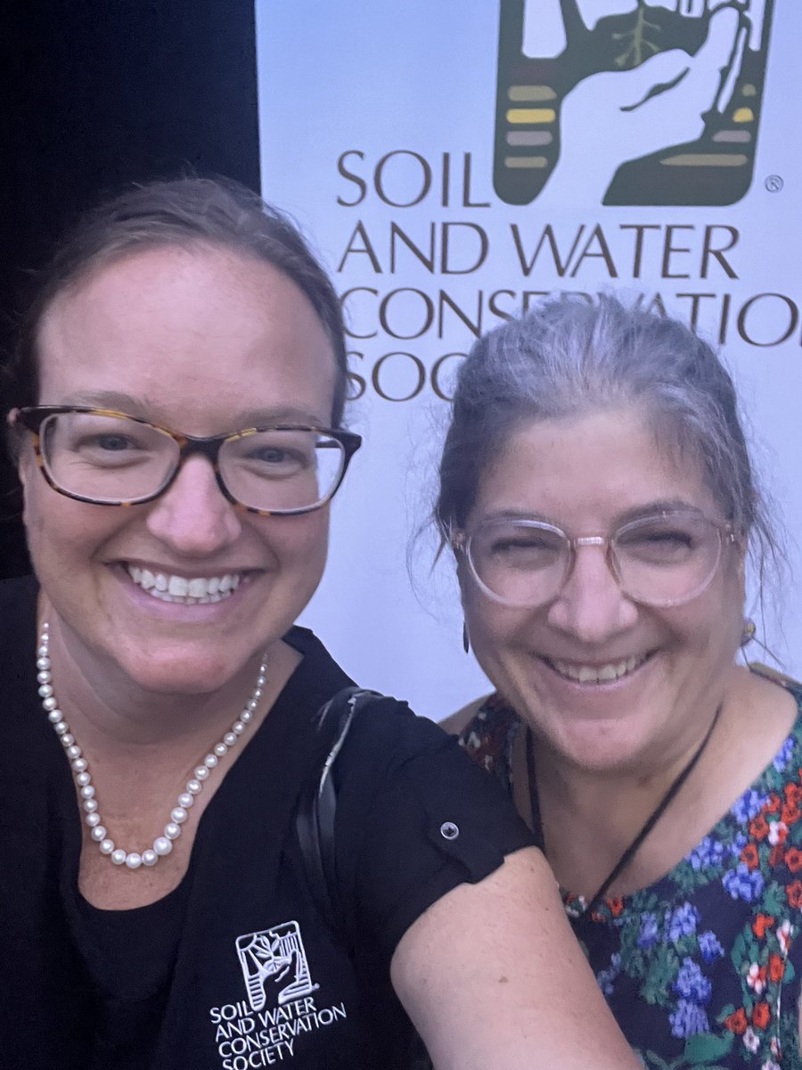 Clare4soilnH20's tweet photo. With creativity anything is possible! Thanks for the inspirational kickoff to #SWCS23 Jackie Comito! https://t.co/vymxoKxgHp