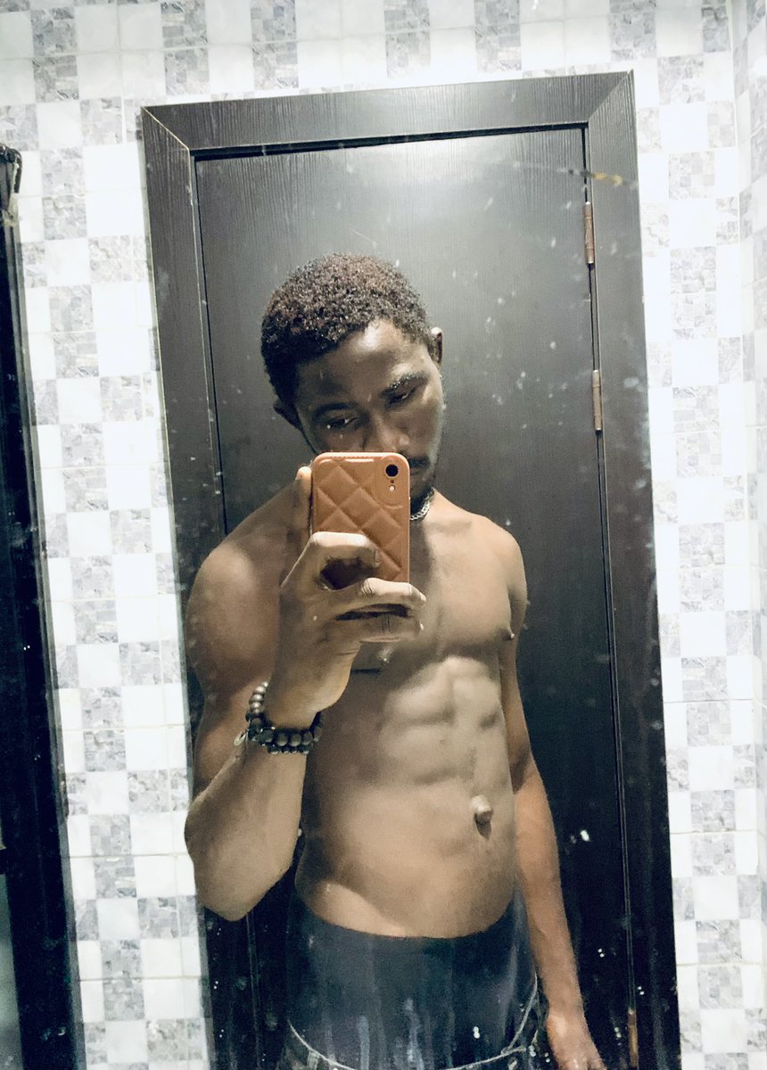 Loveofkingdee's tweet photo. Always thank God for making u a Nigerian, many countries couldn’t survive SHEGE but we 🇳🇬 are surviving SHEGEBANZA..UKWU🙏🙌 #hope https://t.co/1Nb2vfzBCa