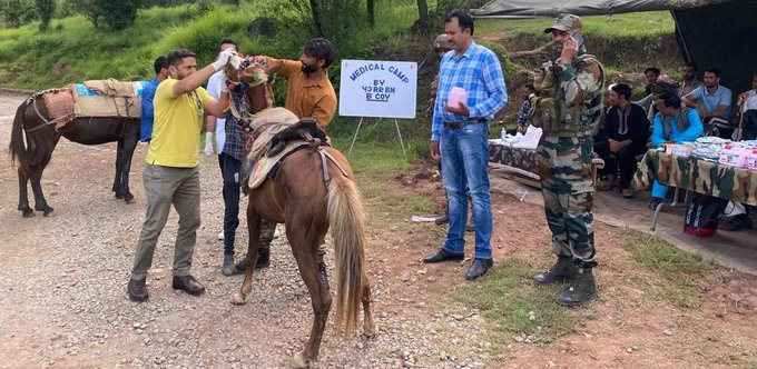 #WeCare #IndianArmy 
Conducted Medical #Veterinary Camp in Pir Panjal,   Parore Gurjan, #Rajouri (J&K) where #Veterinary support to 83 livestock was given. Villagers, Sarpanchs, Panchs & populace appreciated & expressed #ProfoundGratitude towards #IndianArmy 
#INDvsWI Kohli