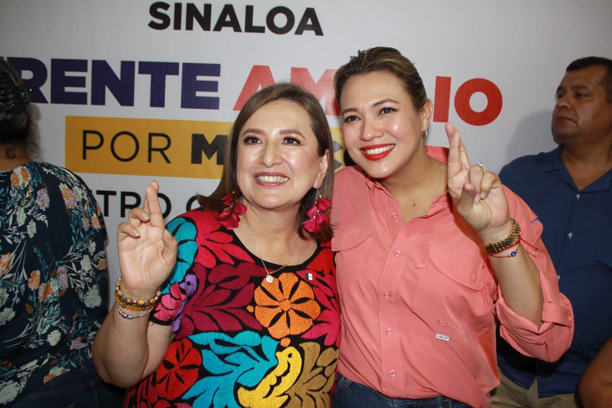 ErikaSMtz's tweet photo. A 2 días de concluir el registro de simpatías, recibimos en el @CDEPRISinaloa a @XochitlGalvez con ella refrendamos la ruta rumbo al 2024 juntos y en unidad. #SomosPRI #CNOPSinaloa @PRI_Nacional @CNOPNacional https://t.co/XXjAI5lzvb