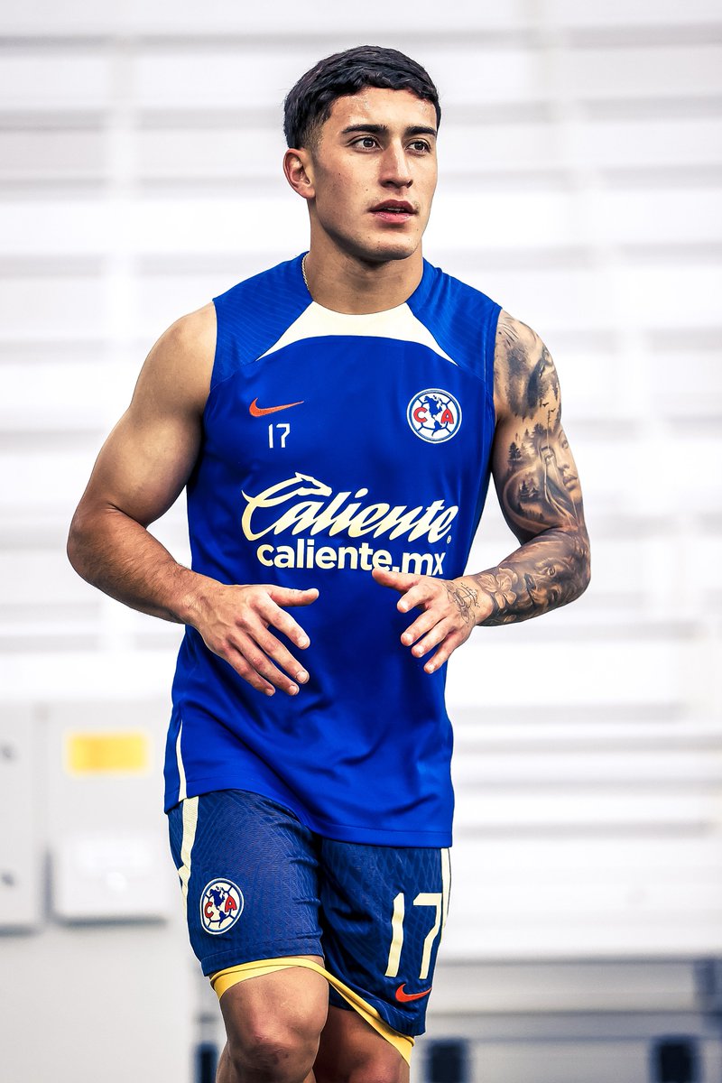 ClubAmerica's tweet photo. Llegando y entrenando 🦅 https://t.co/OlA69p0CNF