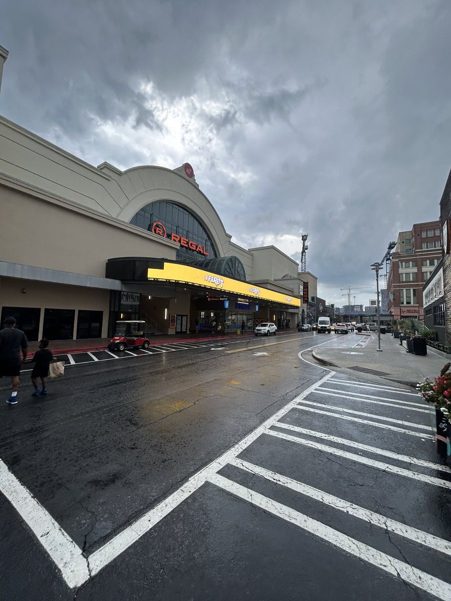 madofps's tweet image. not playing val and actually doing stuff has been the most refreshing thing ever istg