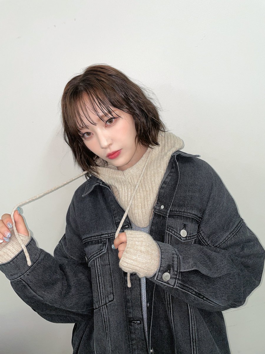 Billlieofficial's tweet photo. [#문수아] 大阪ありがとう めっちゃ好きやねん💜

#Billlie_Letter https://t.co/JC19ILuGn5