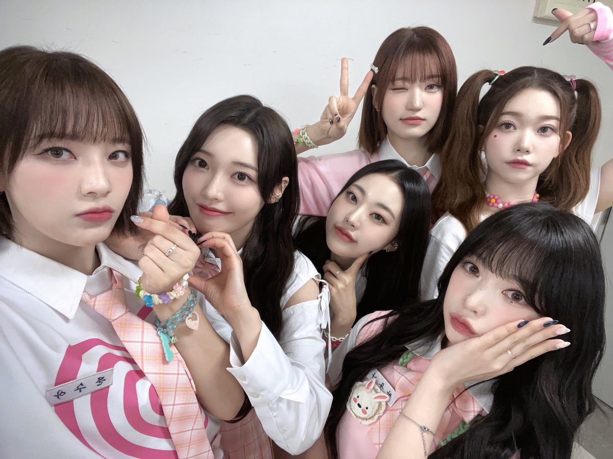 Billlieofficial's tweet photo. [#문수아] 大阪ありがとう めっちゃ好きやねん💜

#Billlie_Letter https://t.co/JC19ILuGn5
