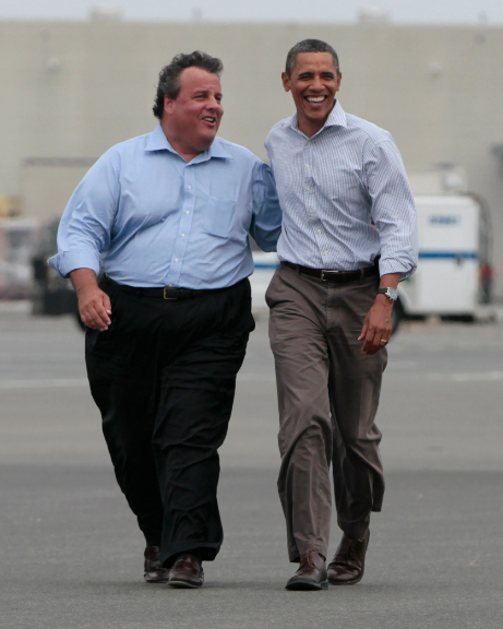 Liana53160's tweet photo. Raise your hand if you think FAT FUCKING ASSHOLE Chris Christie is the most DESPISED GOP candidate and has Zero chance of ever being President! https://t.co/RX5pjQEsaX