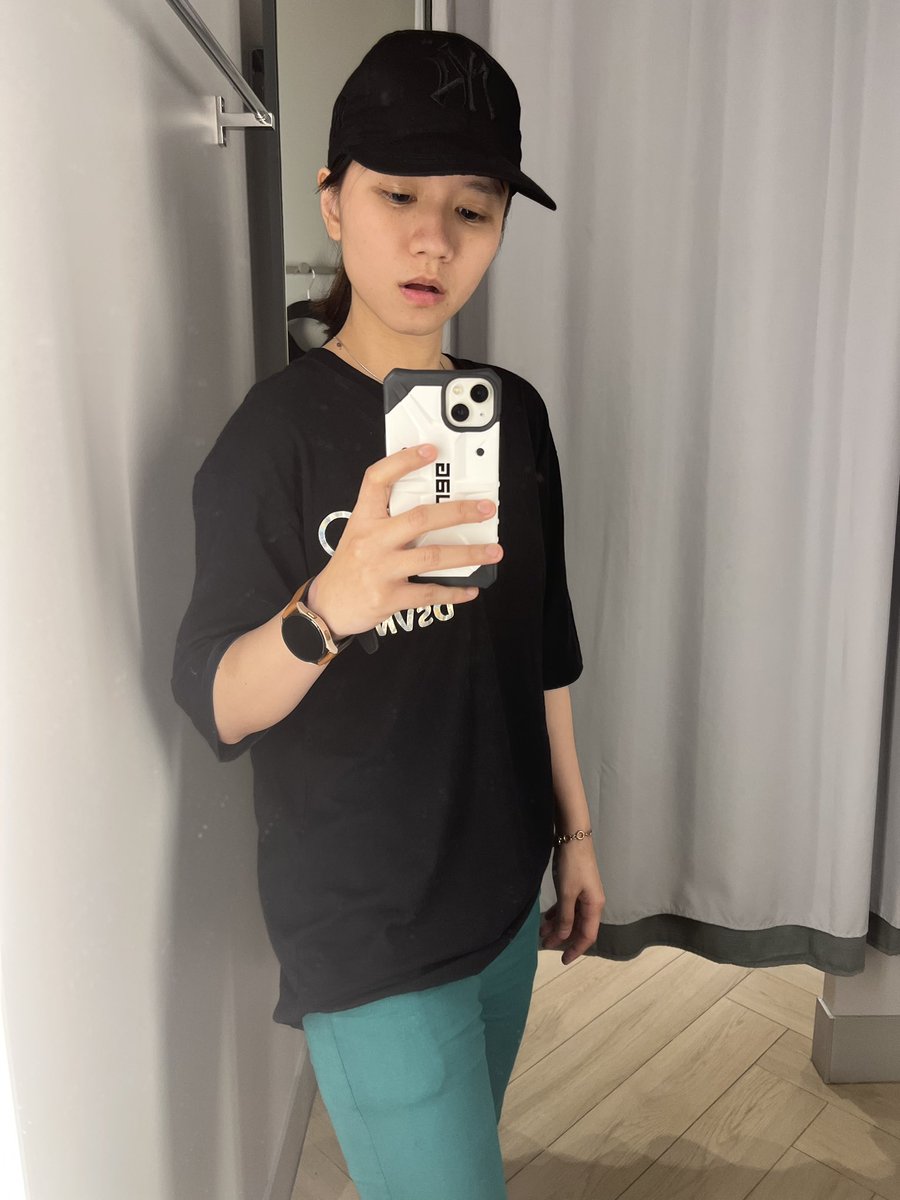 MarissaSutanto's tweet photo. Boyish or Girly?? https://t.co/4R4xjyGOmY