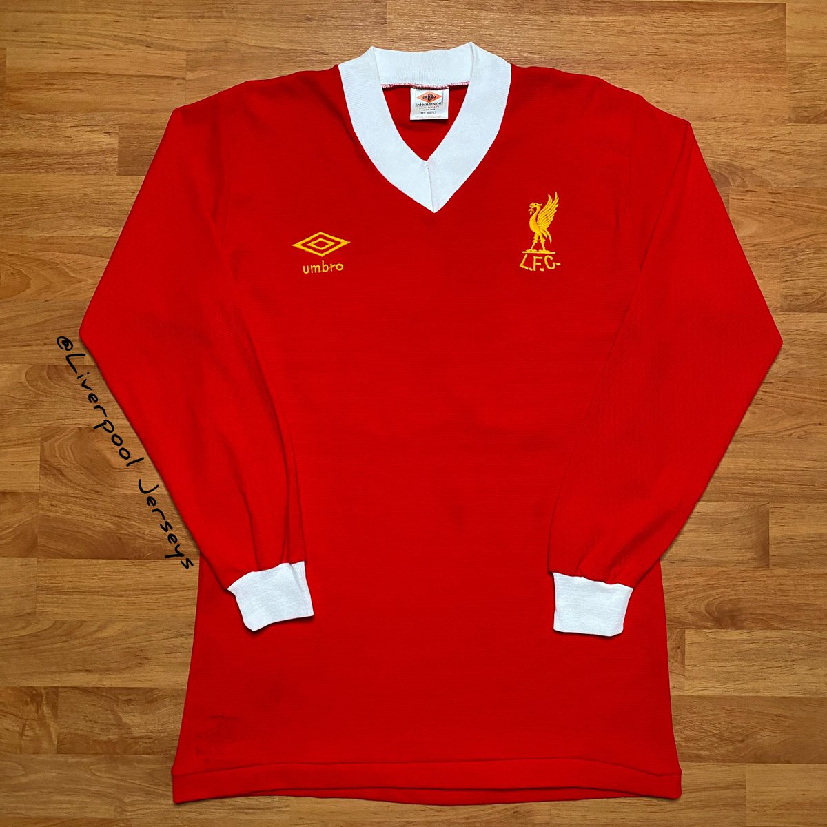1978-1982 Liverpool Home Match Shirt No.15
#matchworn #matchprepared #matchissued #playershirt #liverpool #liverpoolfc #footballshirtcollection #footballshirtcollector #ynwa #lfc