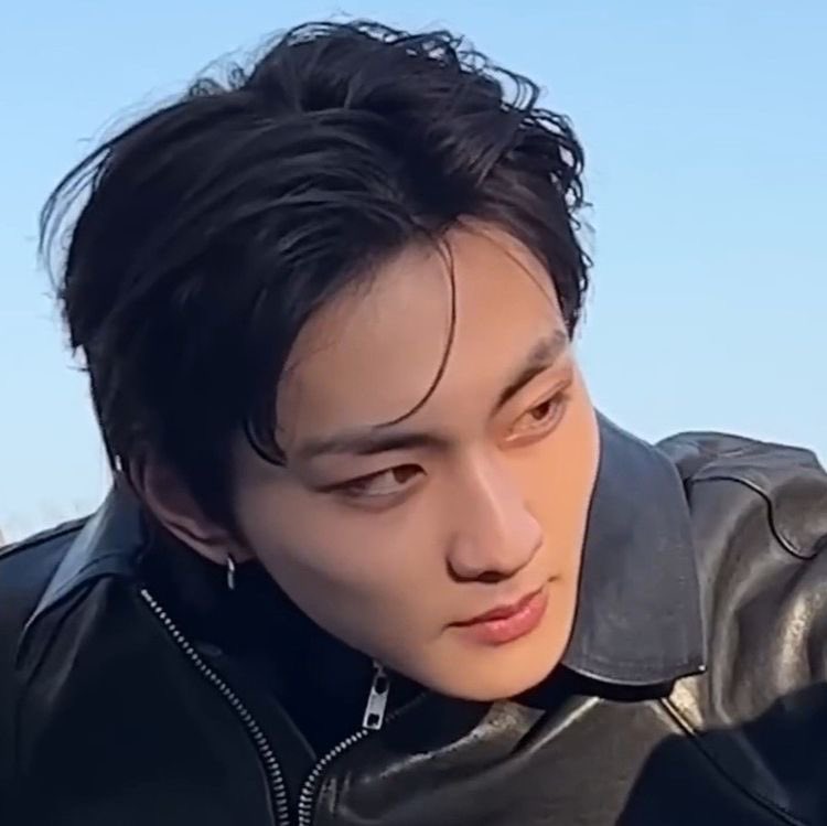 yangmi tweet media