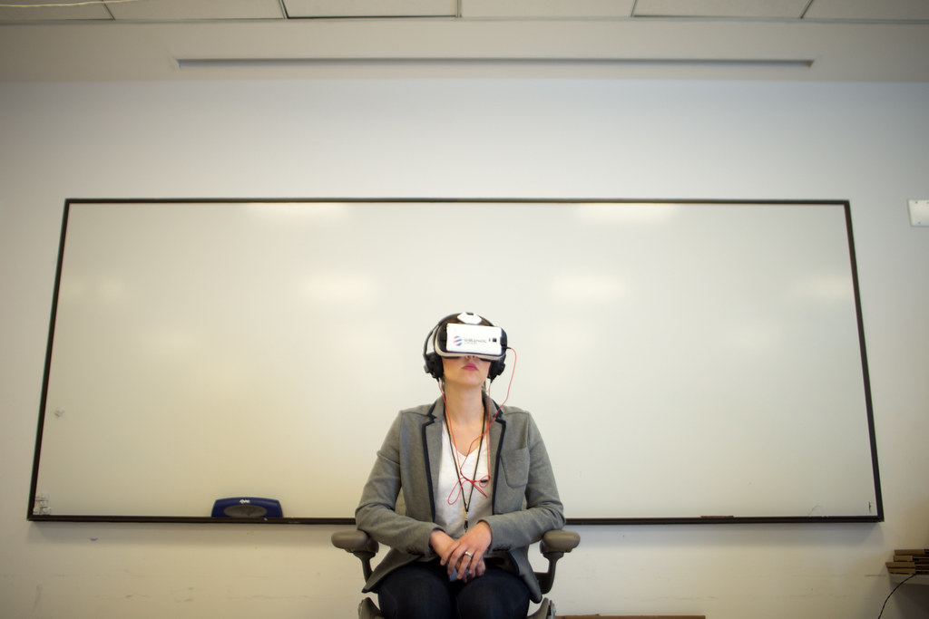 MiaDaSilva777's tweet photo. #ALM102 #MakingVideo
"Virtual Reality Demonstrations" by UTKnightCenter 
CC BY 2.0. 
https://t.co/lttcCqfDWY https://t.co/VQ7TEsKYKi