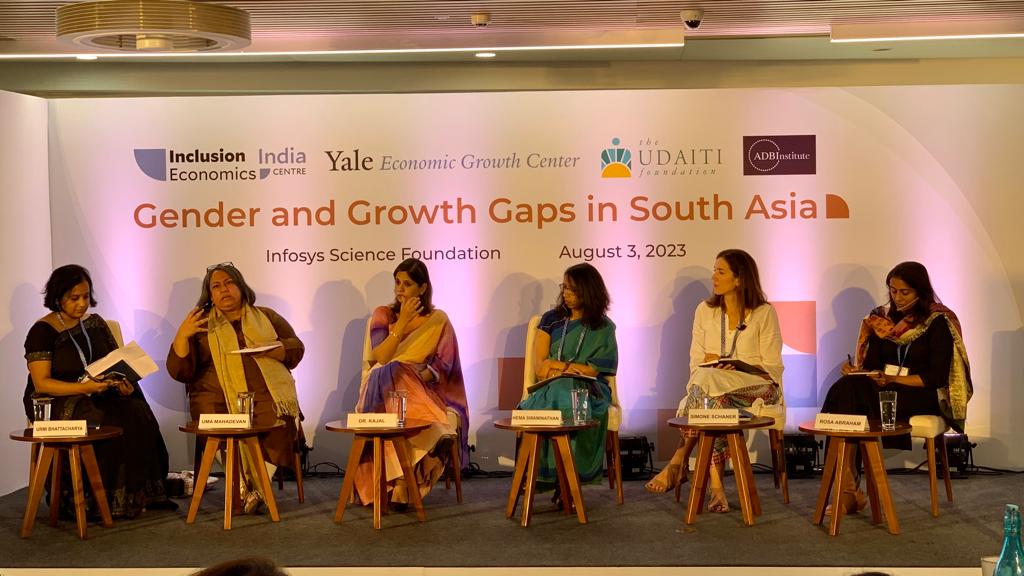 Inclusion Economics India Centre (@inclusionindia) on Twitter photo Moderator Urmi B was joined by our panelists, <a href="/kajal_fnu/">Dr. Kajal</a>, <a href="/readingkafka/">Uma Mahadevan Dasgupta</a> & Hema Swaminathan (<a href="/iimb_official/">IIM Bangalore</a>) to further deconstruct supply side issues, particularly around policy and measurement challenges that drive women's decisions around labour force participation #G3inSA2023 Moderator Urmi B was joined by our panelists, <a href="/kajal_fnu/">Dr. Kajal</a>, <a href="/readingkafka/">Uma Mahadevan Dasgupta</a> & Hema Swaminathan (<a href="/iimb_official/">IIM Bangalore</a>) to further deconstruct supply side issues, particularly around policy and measurement challenges that drive women's decisions around labour force participation #G3inSA2023