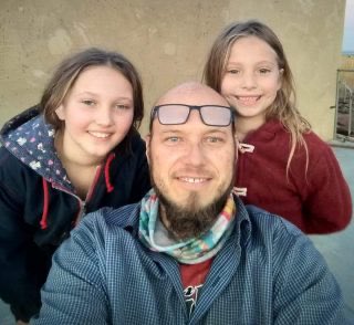 EndWokeness's tweet image. Another brutal farm murder in South Africa

2 gunmen murdered Duwayne Smith and shot his wife Ingrid while their daughters Jenica (10) and Elisma (8) watched

The attack occurred on Thursday night at Randridge farm in Randfontein. The killers left without taking anything.