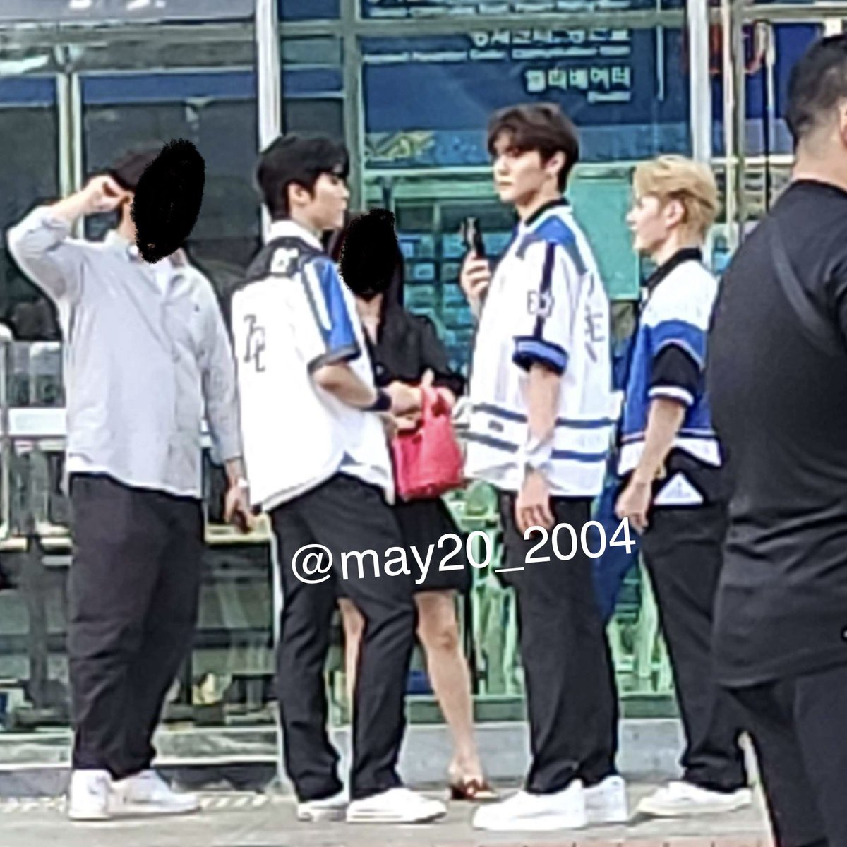 0528_files's tweet photo. OH MATTHEW WILL GONNA PERFORM TODAY??! https://t.co/QcogRdFUUt