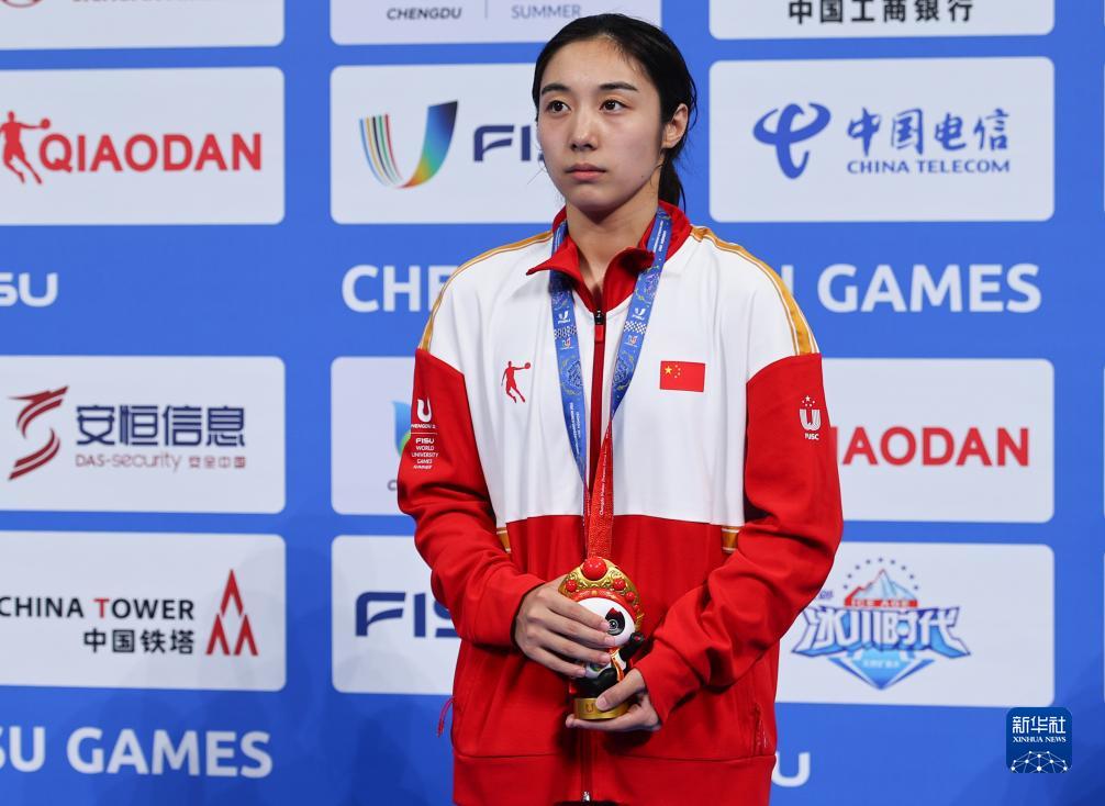 🎊 Double triumph for #TeamChina's Yang Ruilin from #Shandong Sport University at the #ChengduUniversiade! She clinched the women's 3m springboard title on Aug 6, adding to her earlier glory in the women's synchronized 3m springboard on Aug 4! @Chengdu2021 #FISUGames [📸/Xinhua]