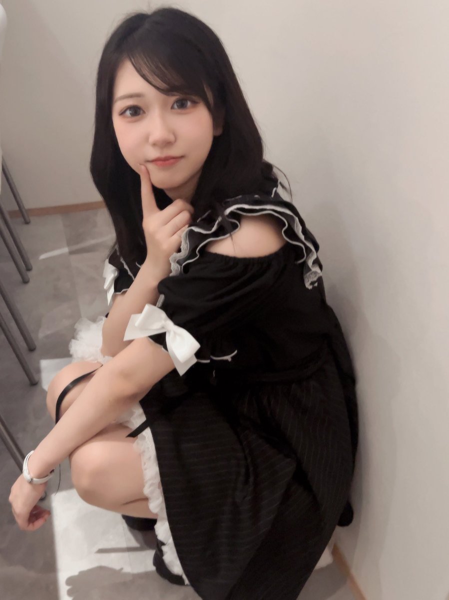s_tuple's tweet photo. どっちの衣装が好き？💓
#自撮り界隈 #自撮り界隈と繋がりたい #美男美女さんと���がりたい #雰囲気嫌いじゃないよって人いいね #いいね返し #コンセプトカフェ #コンカフェ #メイド #メイドカフェ #東京 #新宿 #歌舞伎町 #高円寺 #コンカフェ好きな人と繋がりたい #コンカフェ営業 #コンカフェキャスト https://t.co/Nd69uYDNK5