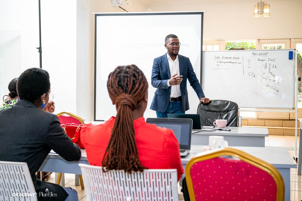 Un business-model devrait tenir sur un post-it, pas sur un PDF de 12 pages…😉
Tu comprends ça, tu simplifie ton business 👌

J’explique en détail ici 
👇🏾👇🏾
t.me/c/1402889825/3…