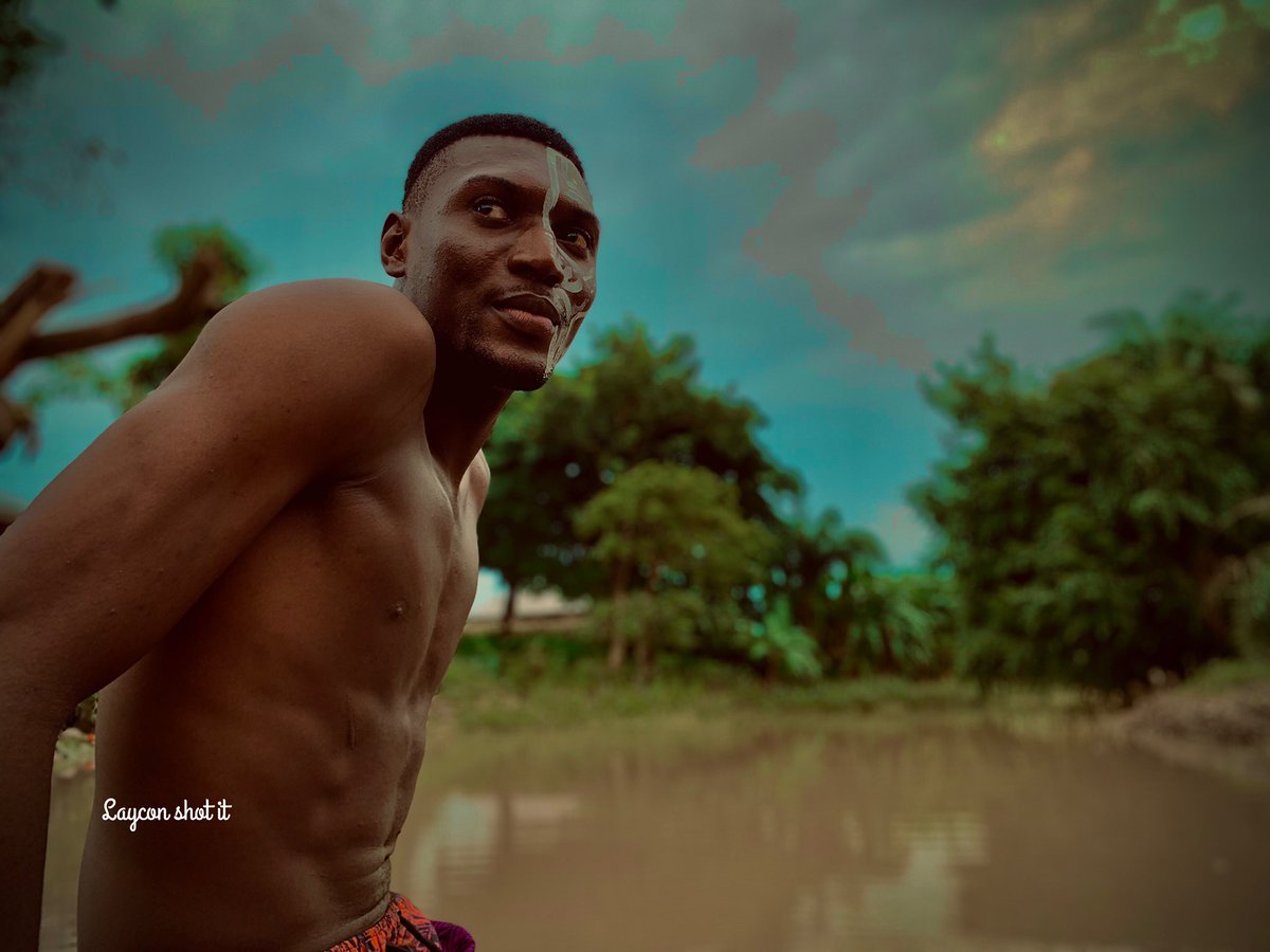 GANNAmadeit's tweet photo. Photography isn’t just an act 
Buh definitely an art 🖼❤️📸

#layconshotit
#lokojapaparazzi https://t.co/eqlnxqp1yY