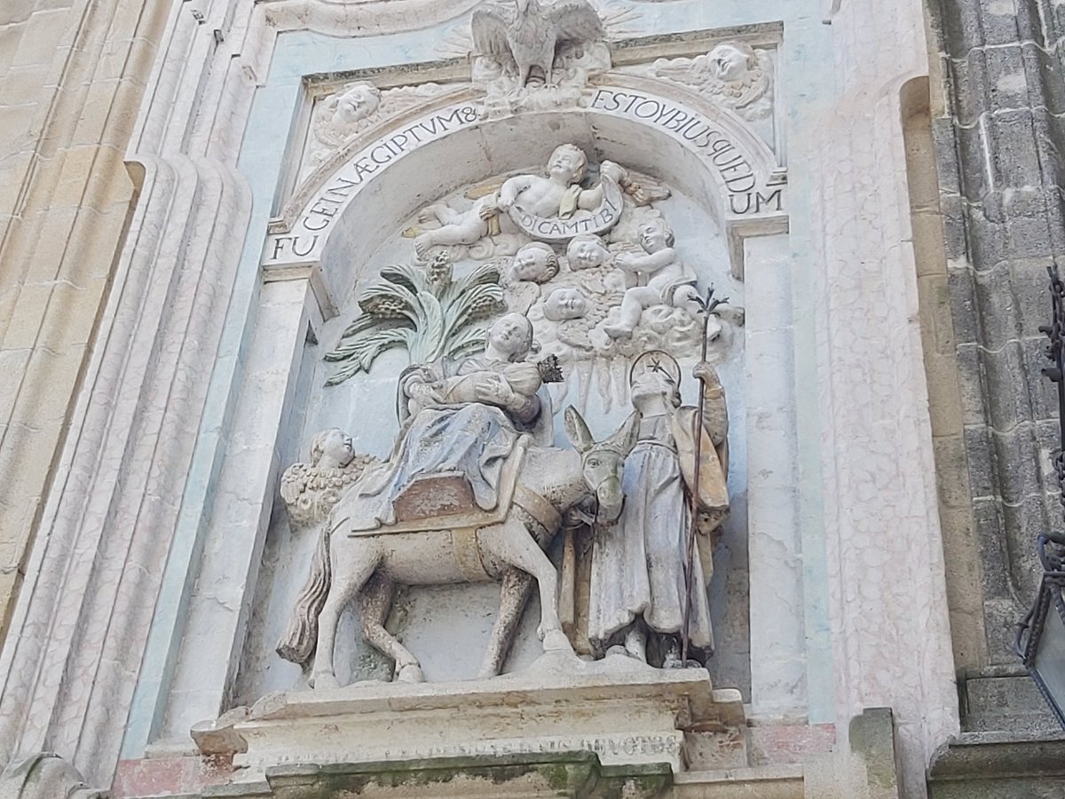 Here in #Galicia having a good time. My one and only beer during a free concert in #Santiago #Spain. Preceded by a brass band session round the corner, this was accompanied by some great #Jazz, played underneath a beautiful bas relief. Well why not? #pilgrims #beer #Iamcareful