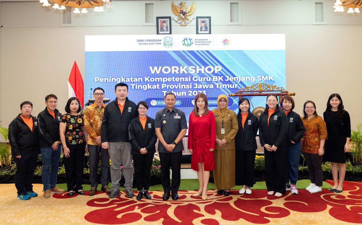 We're embarking on a new collaboration to enhance the well-being of 337,000 Students in East Java, Indonesia! The T-CARE project aims to enhance the skills of 100 teacher-counsellors in the region. Read more: bit.ly/SIF-T-CARE2023
