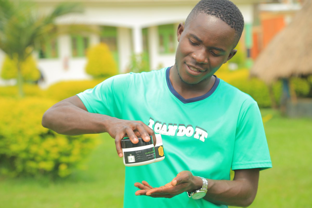 ECOBELLEZA88929's tweet photo. Meet Kule Jankson, our production wizard!
🔬 With a passion for skincare and a knack for innovation, Kule Jankson plays a vital role in creating our unique products. His expertise in skincare product development, acquired from Uganda Industrial Research Institute. https://t.co/37PQ6mRENB
