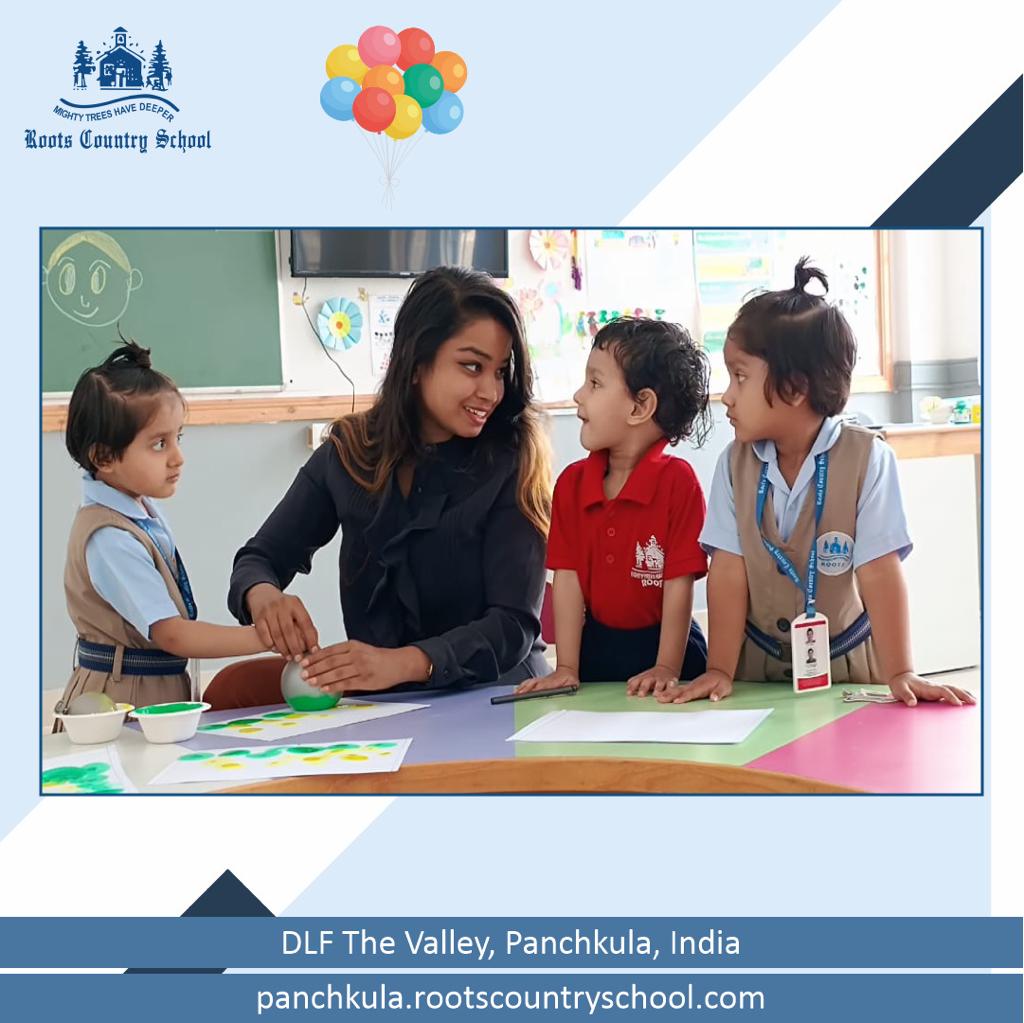 panchkula_roots's tweet image. Let’s Paint with Balloons
#ObjectManipulation #Funlearning #Teachers #ClassroomActivities #Education #Learning #Students #BestSchoolInHaryana #CBSEAffiliated #DayBoarding #ResidentialSchool #Boarding #Hostel #Panchkula #DLFTheValley #Chandigarh #Zirakpur