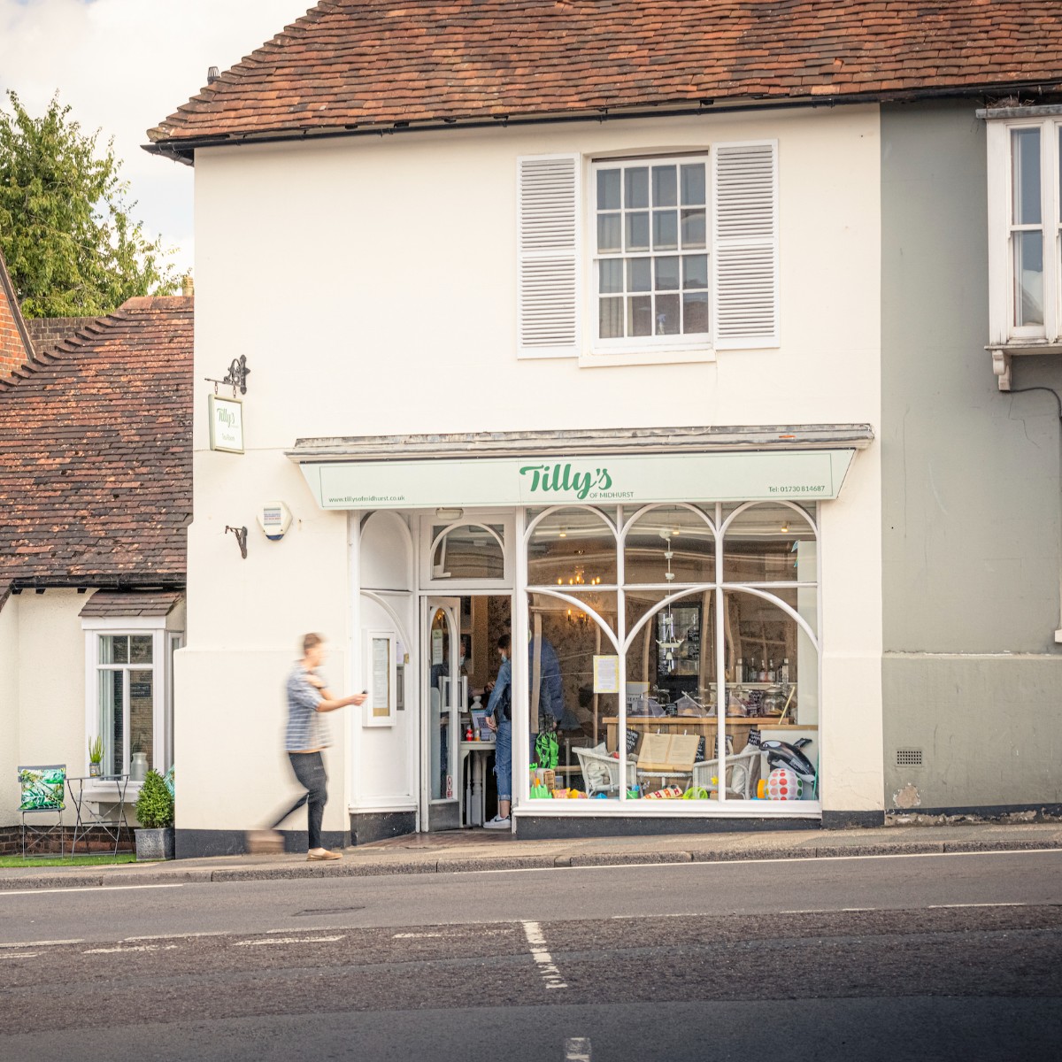 Visit Midhurst tweet media