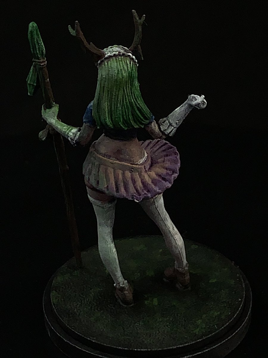 BionicSoup's tweet image. Painted my first Kingdom Death model over the weekend. I’ve had them for a long time, but haven’t felt like my skills were at a level to do them justice. I still think there’s improvement to be made, but I’m quite happy still. #kingdomdeath #miniaturepainting