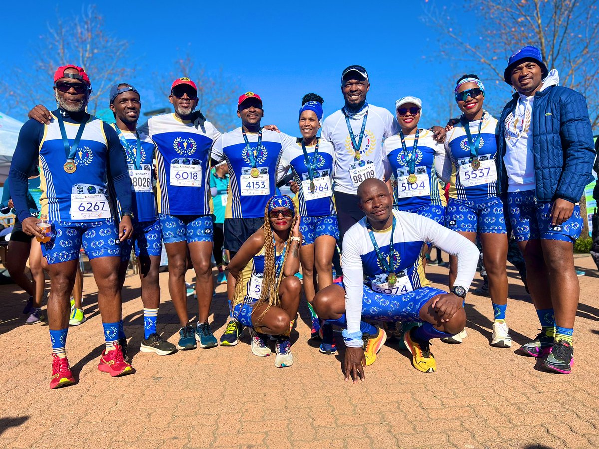 ChillieRunners's tweet photo. #WaterfallMarathon 

A well organised race by @waterfallcityac 
Congratulations and well done to all the runners. 
Team Support… thank you for braving the cold morning. Ni ya baba 🌶️🌶️🌶️ https://t.co/4p392KuklW