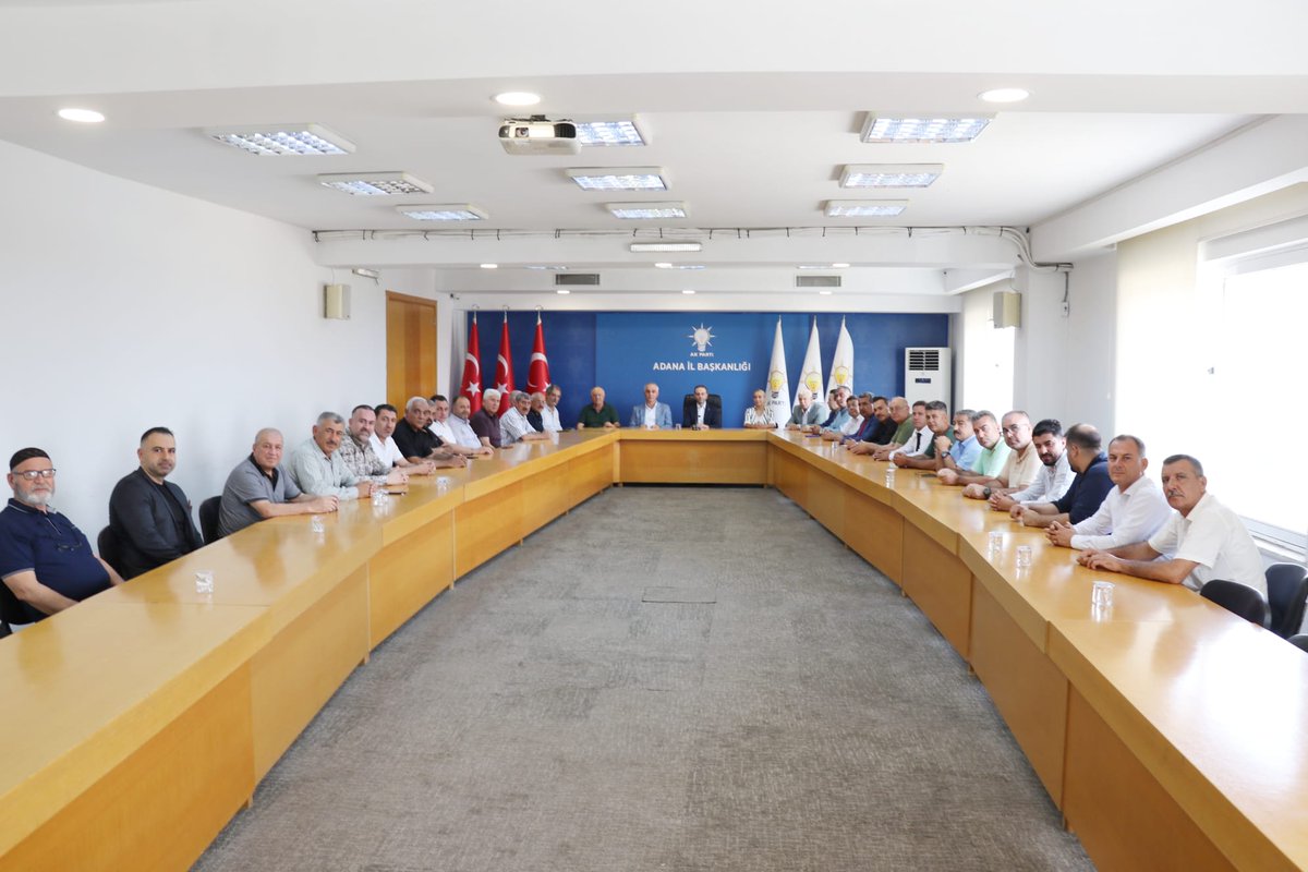 Adana Esnaf ve Sanatkarlar Odaları Birliği Başkanı Sayın Niyazi Göğer ve ESOB'a bağlı Oda Başkanlarımızı ve Yönetim Kurulu Üyelerini İl Başkanlığımızda ağırladık.