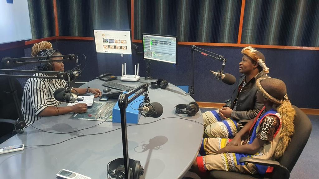 nustfmzw's tweet photo. Mangwe popular Maskandi Duo Aphiwe and Sobancane today at nust fm to share their music journey.

#nustfm
#liveconnect
#msakazotops https://t.co/i9I3NWnqFo