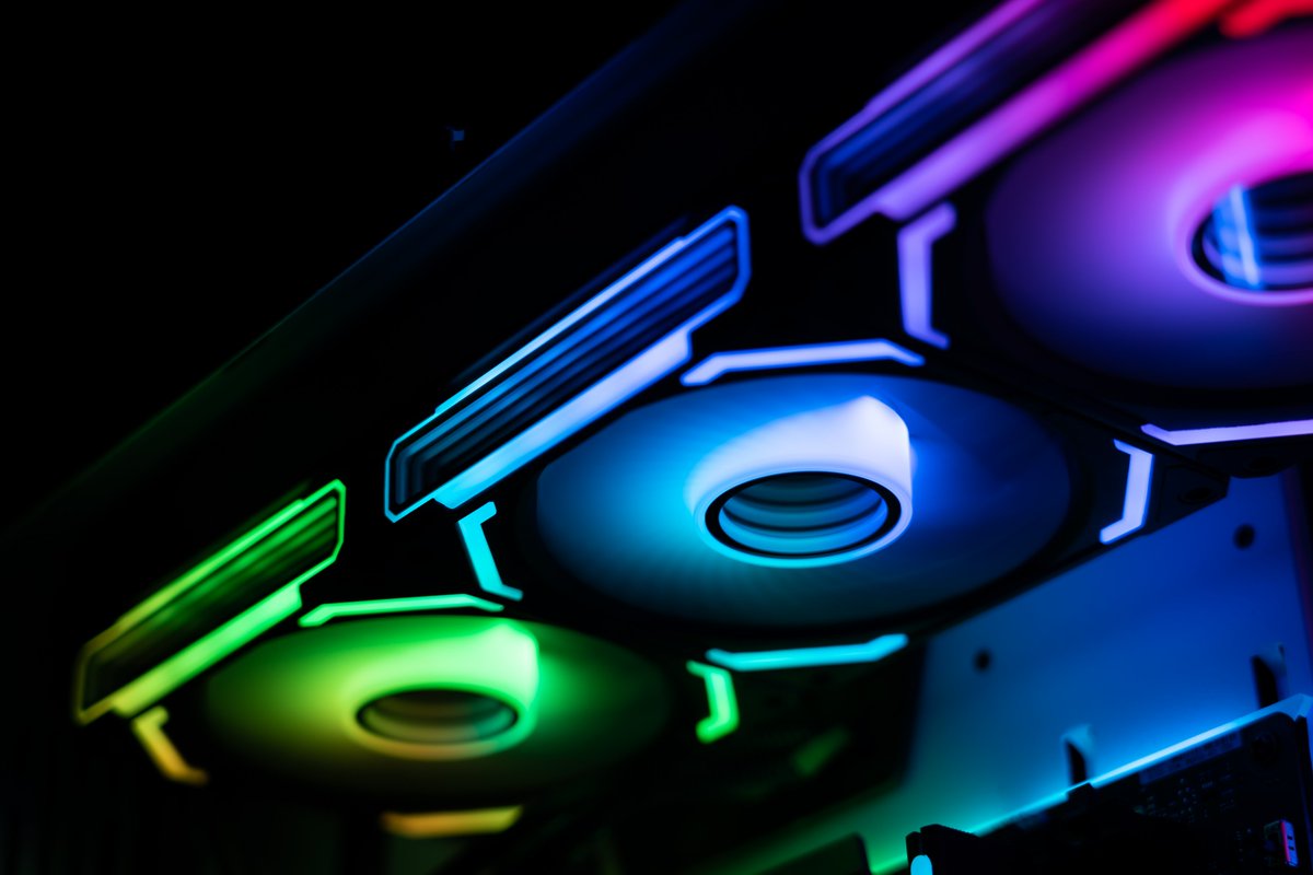 Asiahorse_PC's tweet photo. RGB and infinity mirrors, are you ready to welcome the COSMIQ UNI FAN? This high-performance cooler will be launching within August.
#pcbuild #custompc #pcmodding #pcgamer #pcgaming #pc #gamingcommunity #custombuiltpc #gaminglife #rgb #pcmr #pcgamingsetup #rgbpc #rgbfans https://t.co/Jqp1jYq904