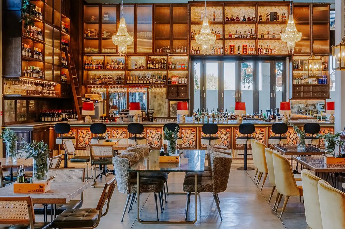ktinteriors_'s tweet photo. Portfolio Update:

La Parada Dainfern Square, designed by KT Interior Architectural Studio.

#restaurantdesign #interiordesign #restaurant #restaurants #hospitalitydesign #interior #bardesign #design #furniture #interiorstyling #decoration #interiors #interiordesigner https://t.co/O9v7JMv8yo