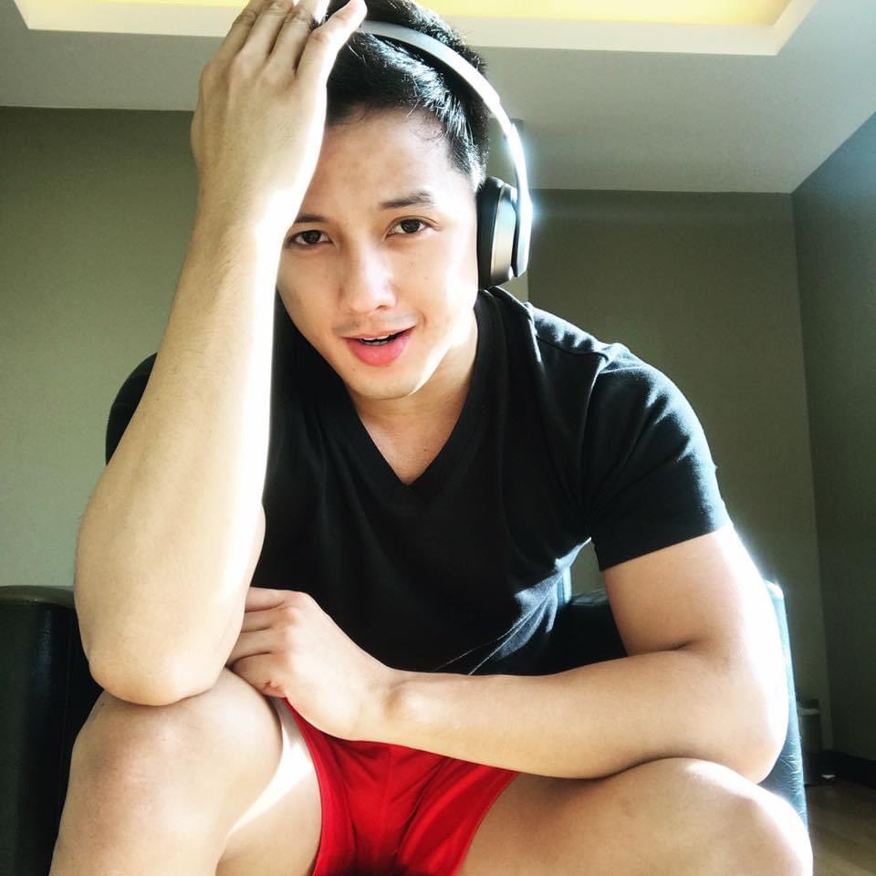 thedmsevilla's tweet photo. Isang hagod lang dyan. ✌️ https://t.co/TySWSxgwAC